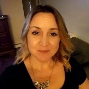 Meet your Posher, Denise